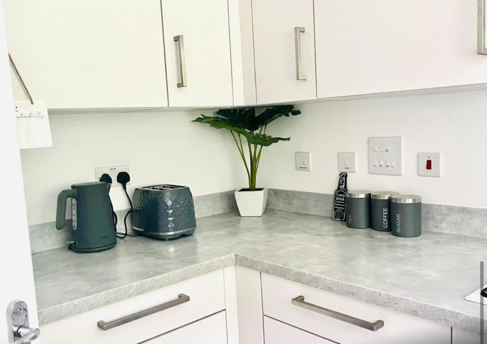 Ashford Retreat - Luxury Home With Double Parking 외부 사진
